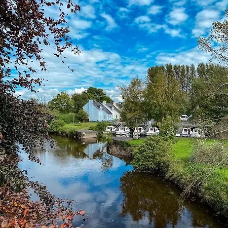Leitrim Quay - Riverside 7 *