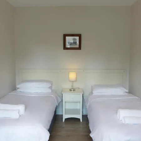 Leitrim Quay - Riverside 7 County Leitrim