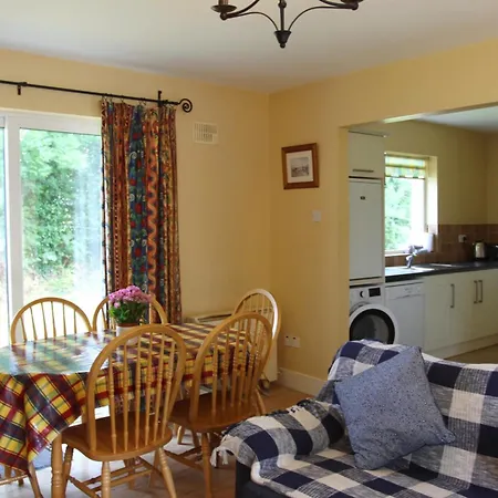 Leitrim Quay - Riverside 7 Holiday home *